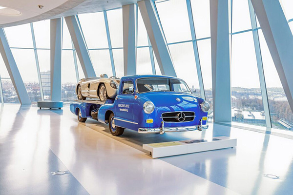 1955 Mercedes Benz 300Slr Rennsportwagen Carrying A Rennwagen Schnell Transporter 1955 Blue Wonder R Side Front On Display At The Mercedes Museum