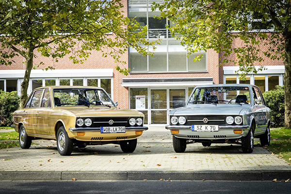 Gold and light blue 1974 VW K70s