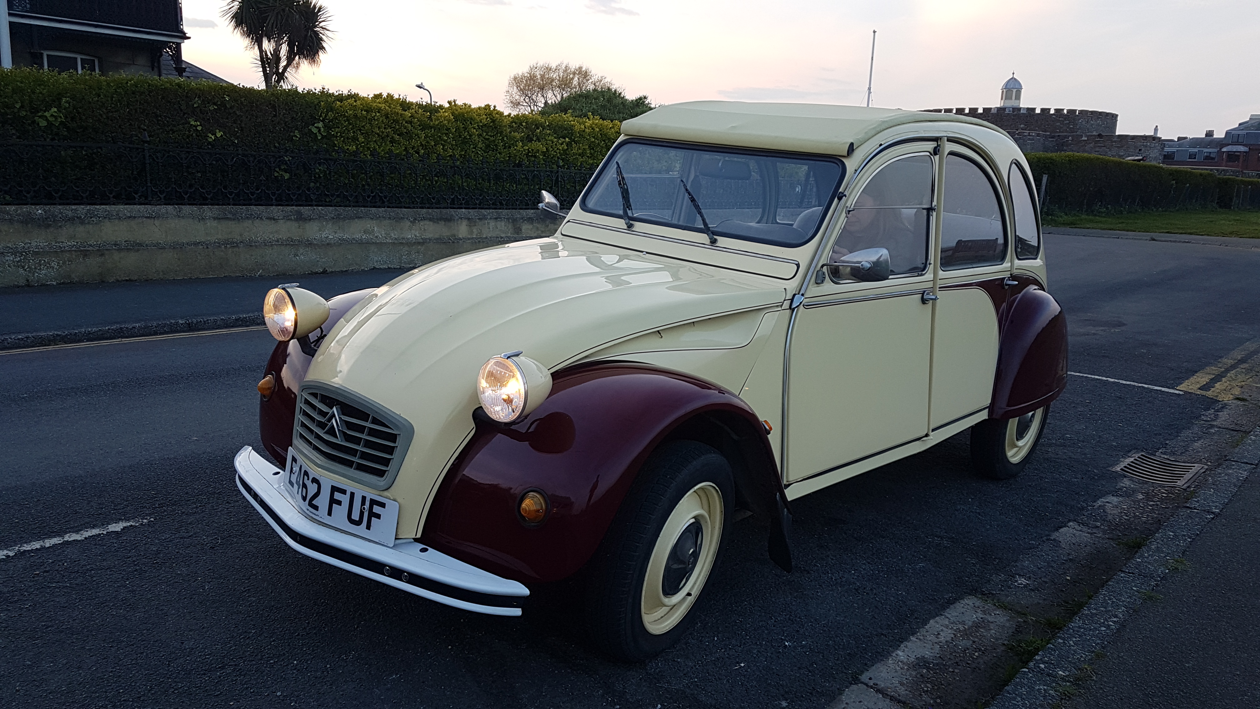 2CV at sunset